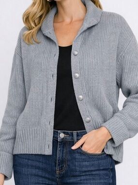 Abercrombie & Fitch Light Gray Ribbed Button-Front Cardigan